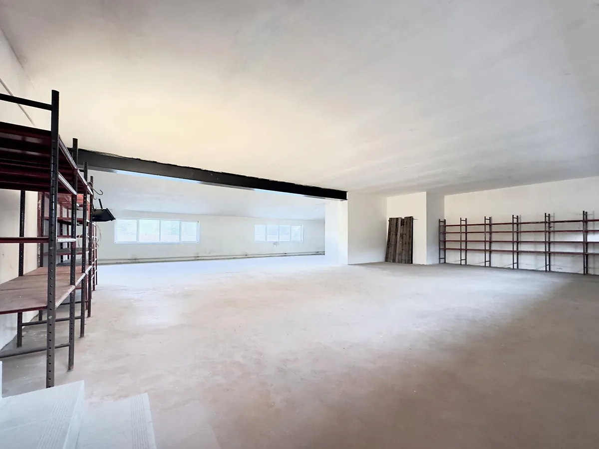 Pronájem výrobní haly, prostoru 250 m²